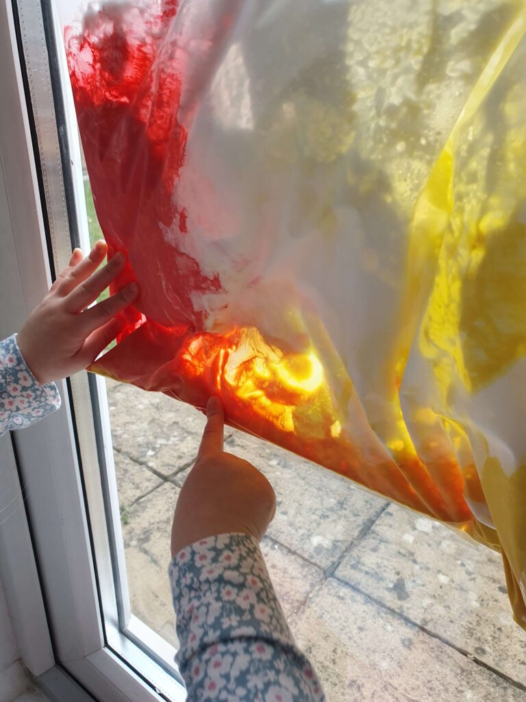 Shaving Foam and Paint: Mess-Free Colour Mixing