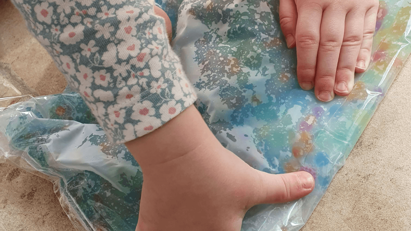5 Messy Play Ideas Without The Mess